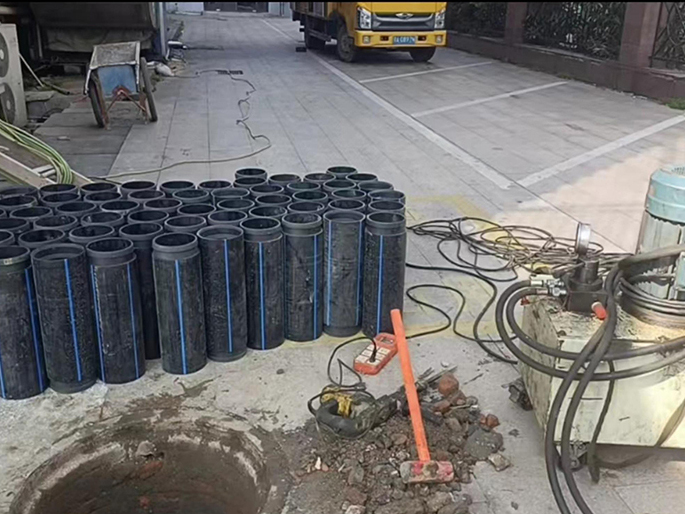 益阳PE置换管厂家 DN315置换管 非开挖管短管置换